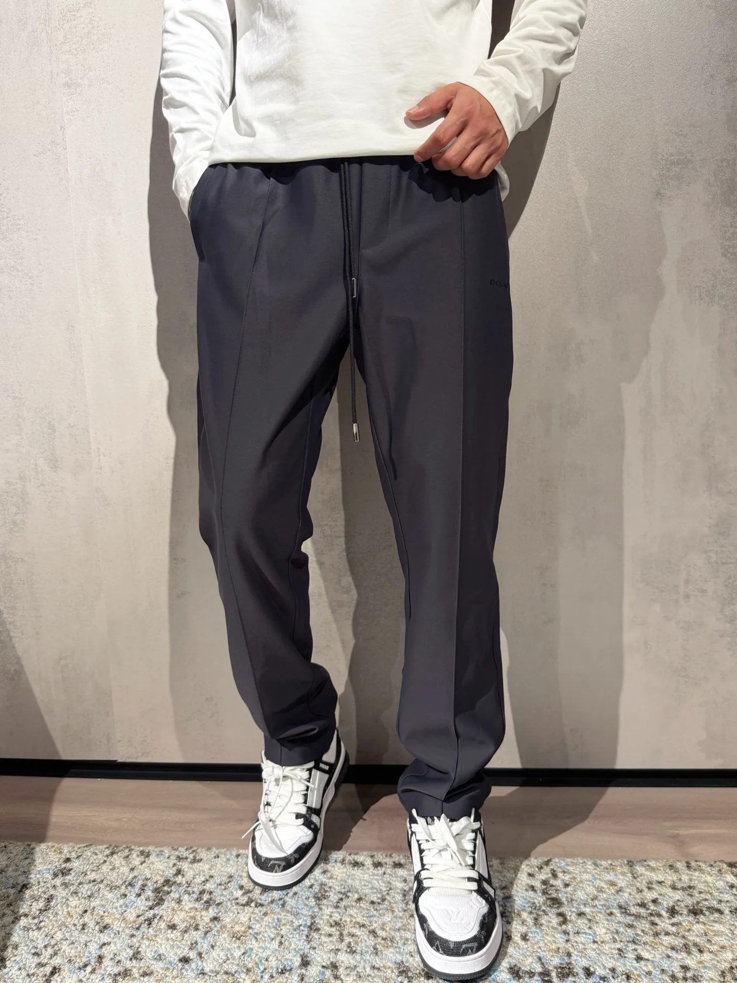 Coach, New Arrival casual pants, Original hard goods, simple and comfortable, unique design, creating a sense of simple lines, not picky, original custom fabric, excellent comfort, super style 👍🏻, 2⃣️ recommended colors, Sizes: M-3XL